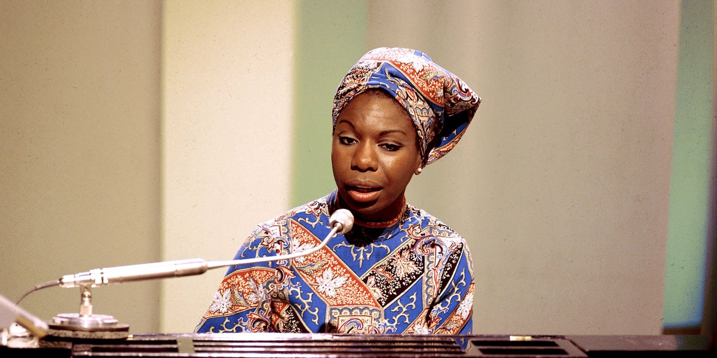 Nina Simone: la heroína negra de los derechos civiles y una historia de canciones revolucionarias, violencia de género y locura - ACUA